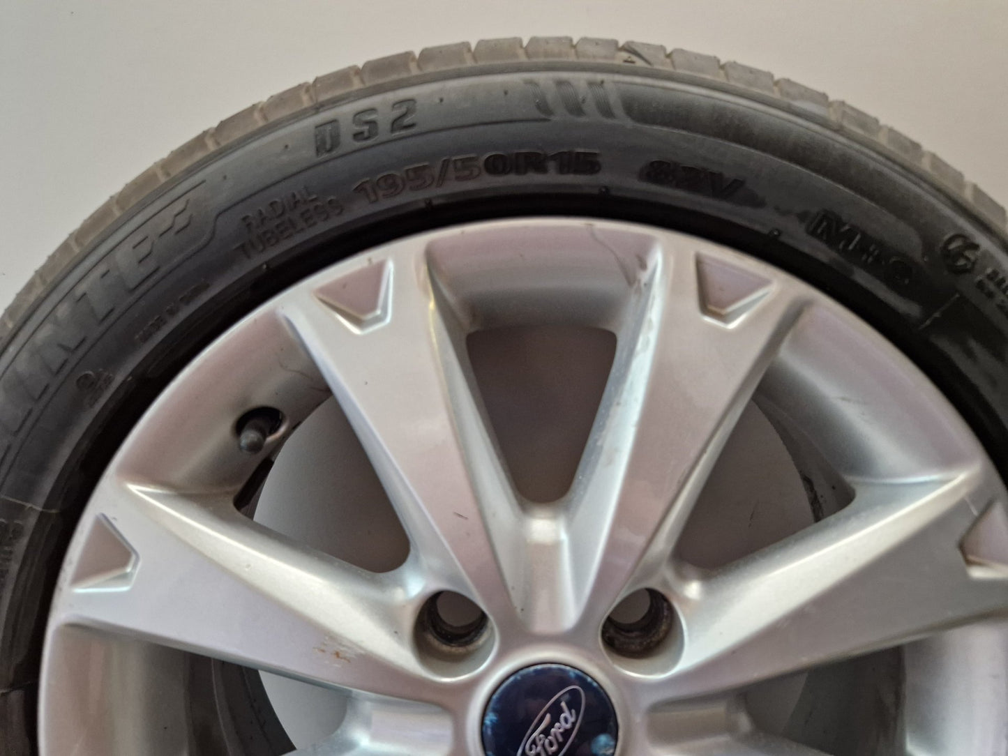 Ford Fiesta MK7 15" Alloy Wheel with Tyre 195/50/15 ~6mm 8V21-1007-GA
