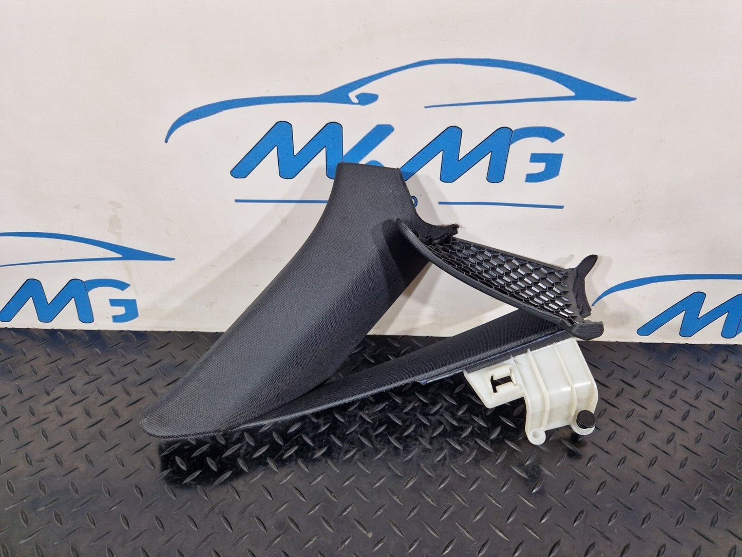 16-19 AUDI A4 B9 GENUINE REAR LEFT N/S C-PILLAR COMPLETE TRIM 8W5867287A