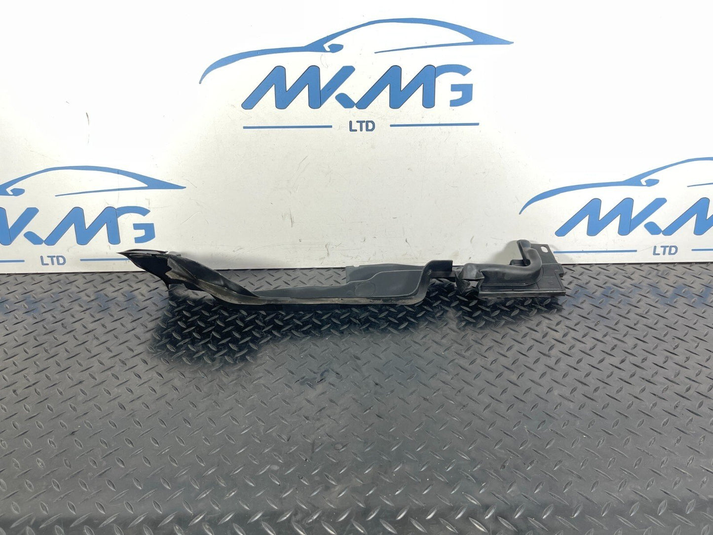 16-23 AUDI A5 F5 SPORTBACK Front Left Wing Fender Top Plastic Cover 8W6821169C