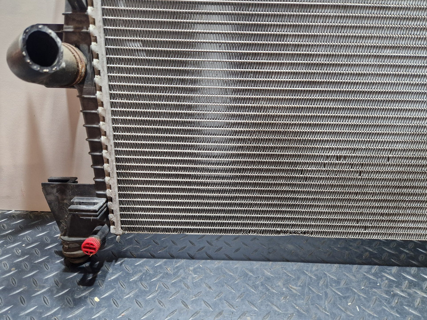Ford C-Max 1.6LL Petrol 77.0kw IQDB Genuine Water Coolant Radiator BV61-8005-AD