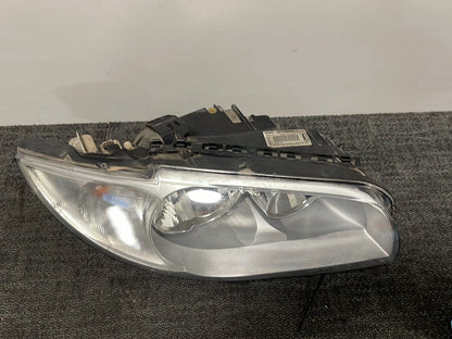 BMW 120i E87 Hatchback Genuine Front Right O/S Driver Headlight 6924488