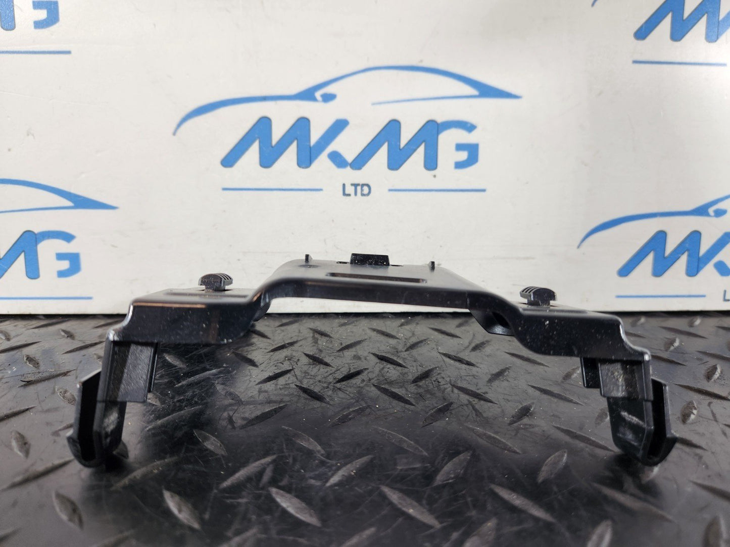 Audi Unknown Part Type 4M0867192