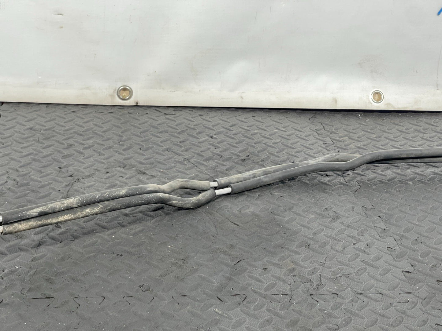 14-21 MERCEDES BENZ C300 W205 GENUINE HYBRID BATTERY COOLING HOSES A2058306702