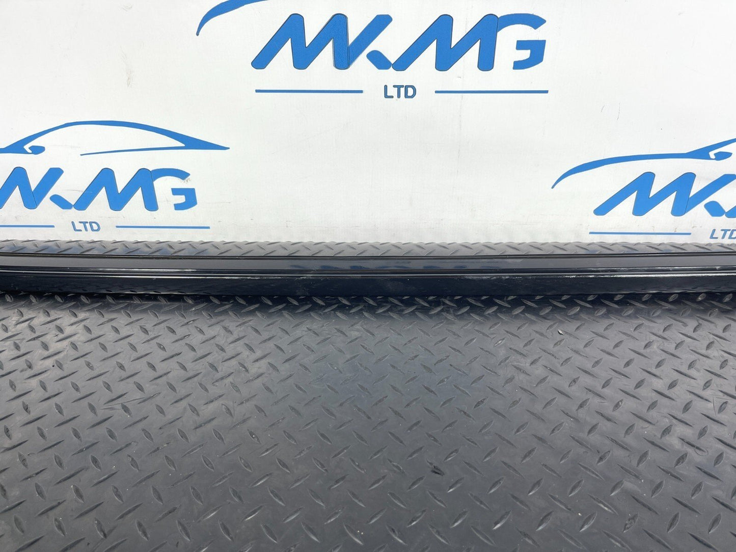 16-22 BMW X1 F48 GENUINE RIGHT O/S ROOF RAIL BLACK 7356436