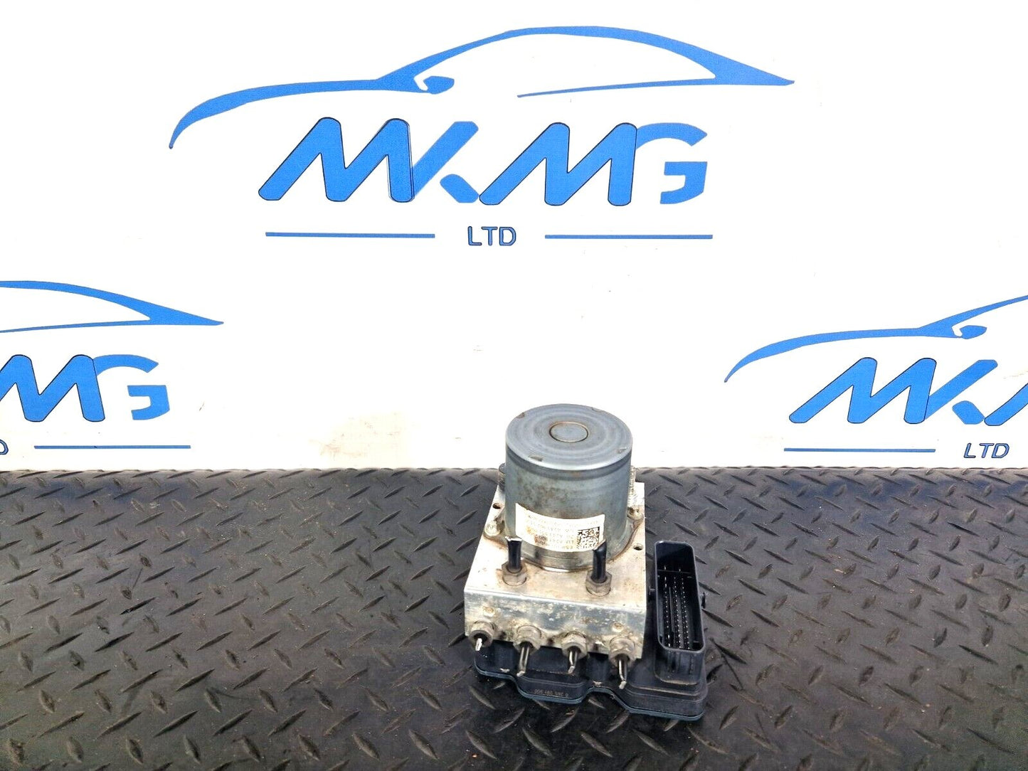 19-ON MERCEDES BENZ A CLASS EQ W177 ABS PUMP A2439010900 A2439002000