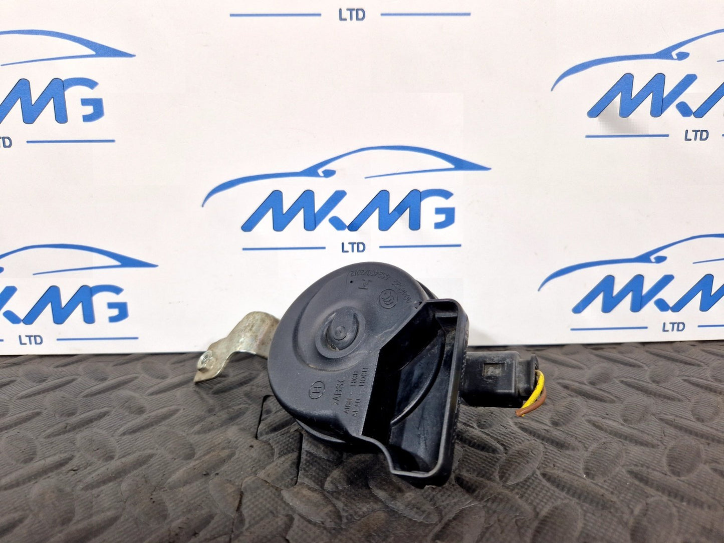 14-21 MERCEDES BENZ C300 W205 HORN SIGNAL TONE FRONT LEFT GENUINE A2055420920
