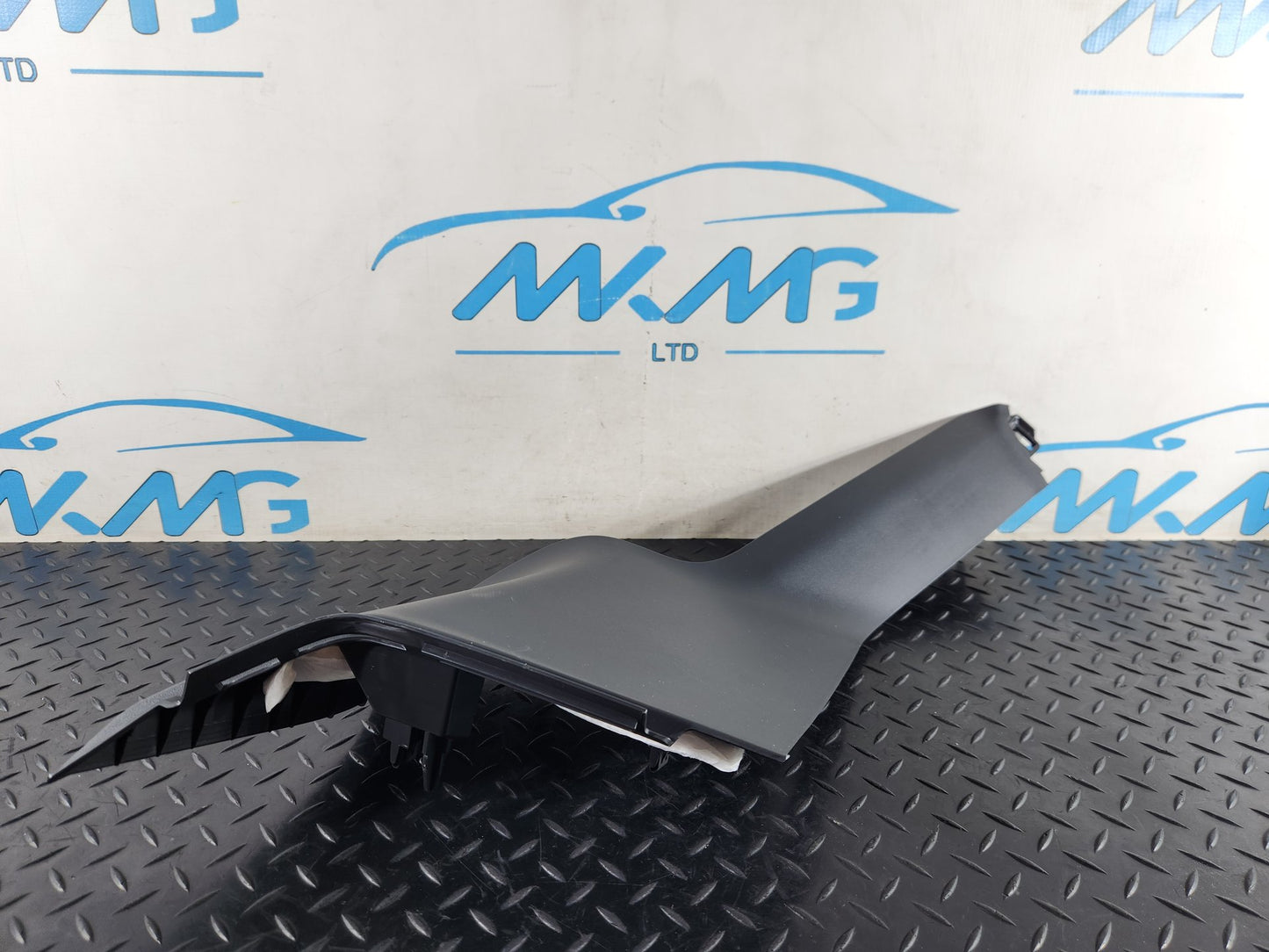 Land Rover Range Rover Evoque L551 SUV D-Pillar Moulding Trim K8D2-51749-AD8PVJ