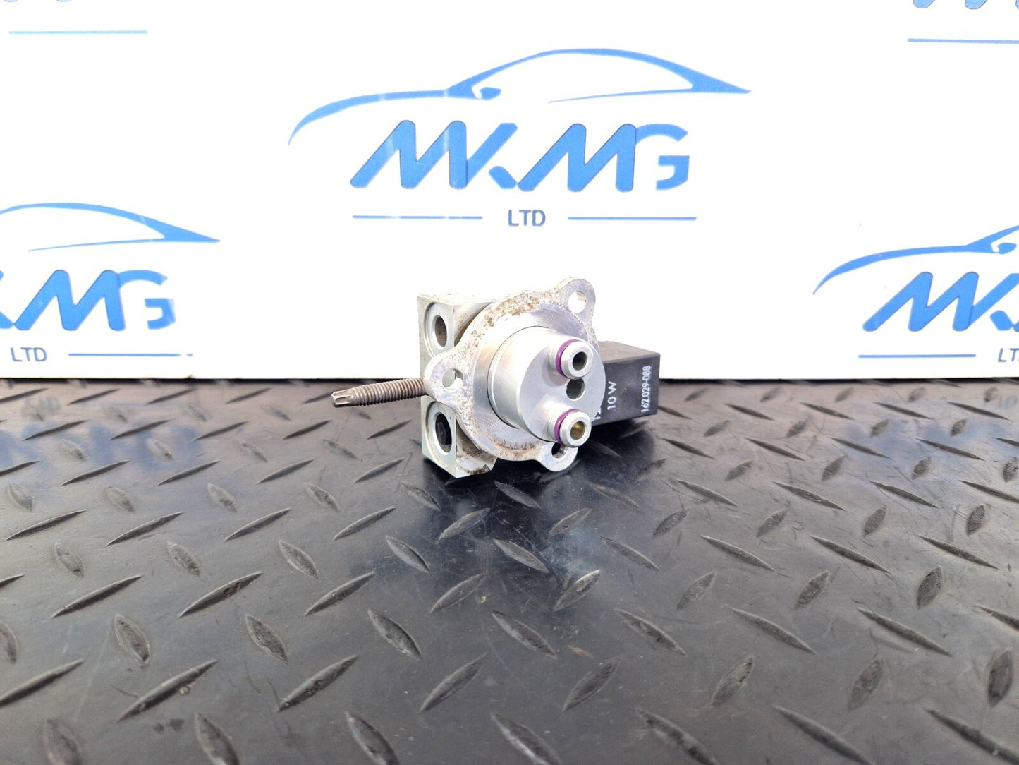 14-21 MERCEDES BENZ C300h W205 GENUINE AIR CONDITIONING CUTOFF VALVE A2228307904