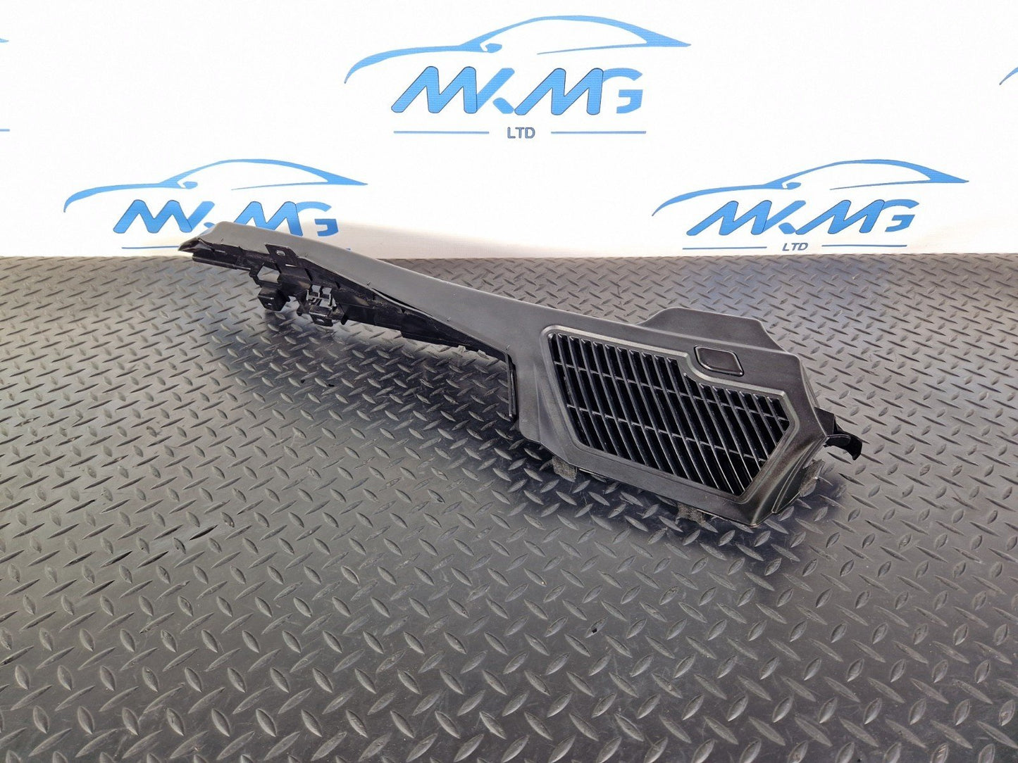 10-13 BMW X5 E70 LCI OEM REAR RIGHT O/S LUGGAGE COMPARTMENT RAIL COVER 6961850