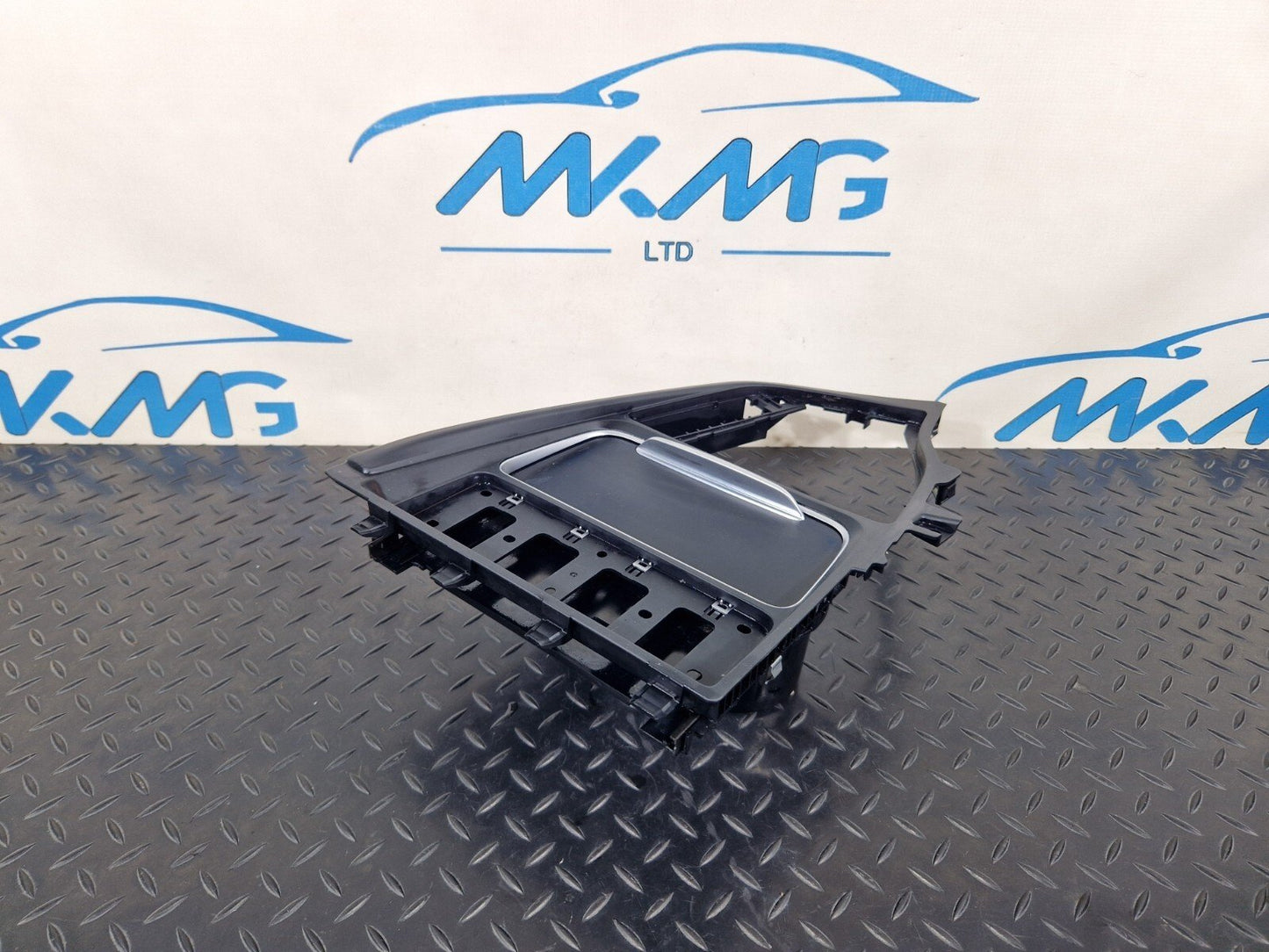 12-18 BMW 3 SERIES F30 F31 CENTRE CONSOLE CUP HOLDER 5495994