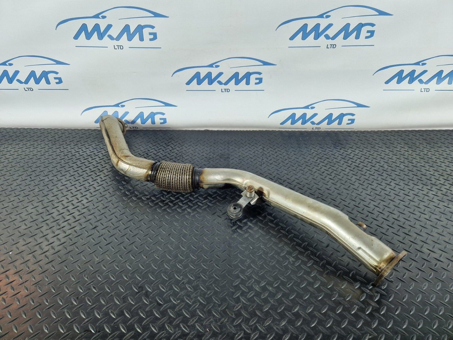 16-19 AUDI A4 B9 GENUINE EXHAUST FLEXIBLE PIPE 8W0253300AM