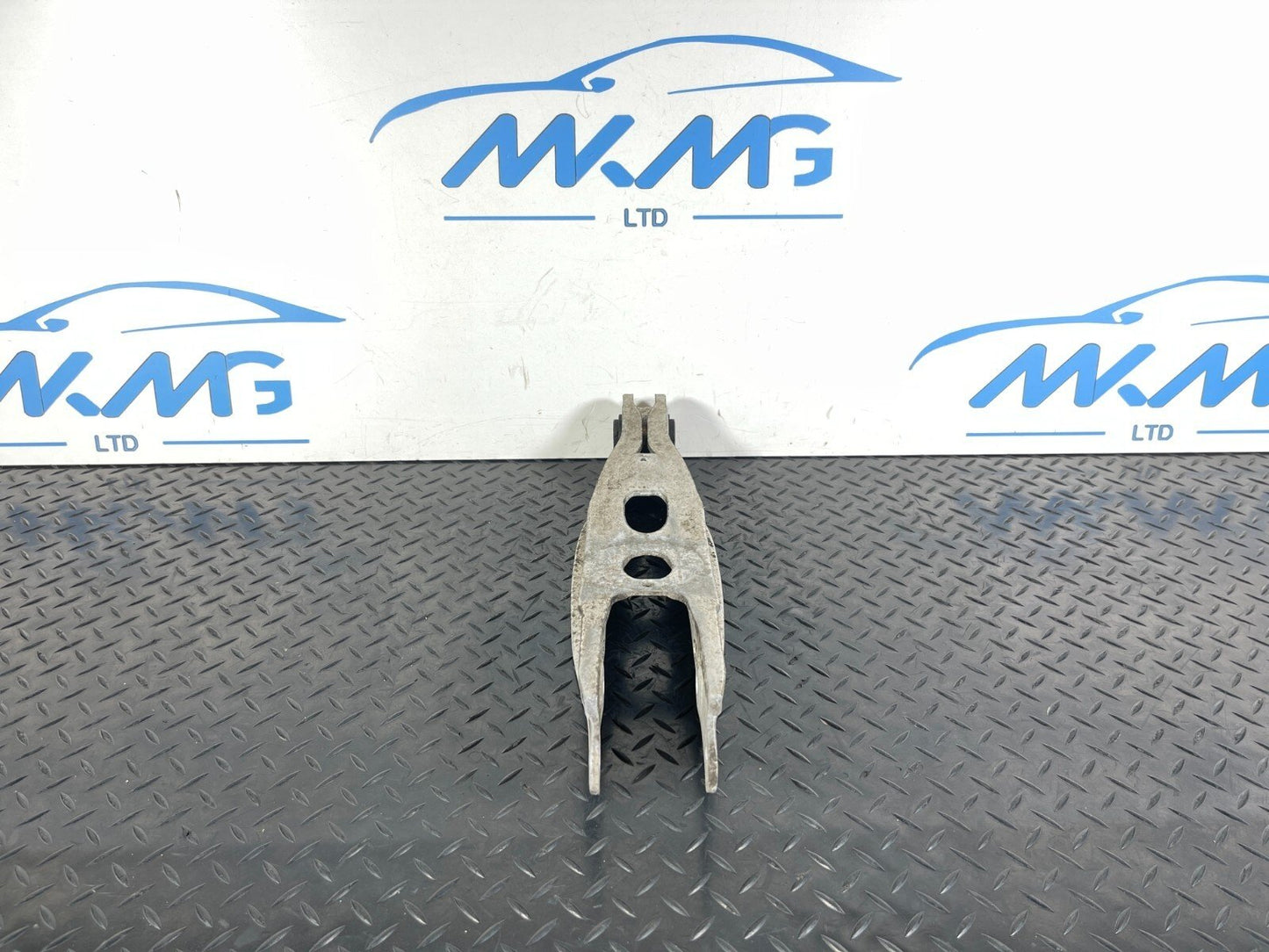 16-23 AUDI A5 F5 SPORTBACK REAR RIGHT OR LEFT SIDE LOWER CONTROL ARM 8W0505311H