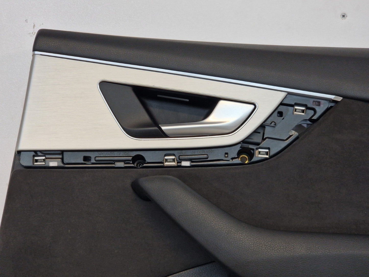 16-20 AUDI Q7 4M REAR RIGHT DOOR CARD PANEL TRIM ALCANTAR COVER 4M0867306