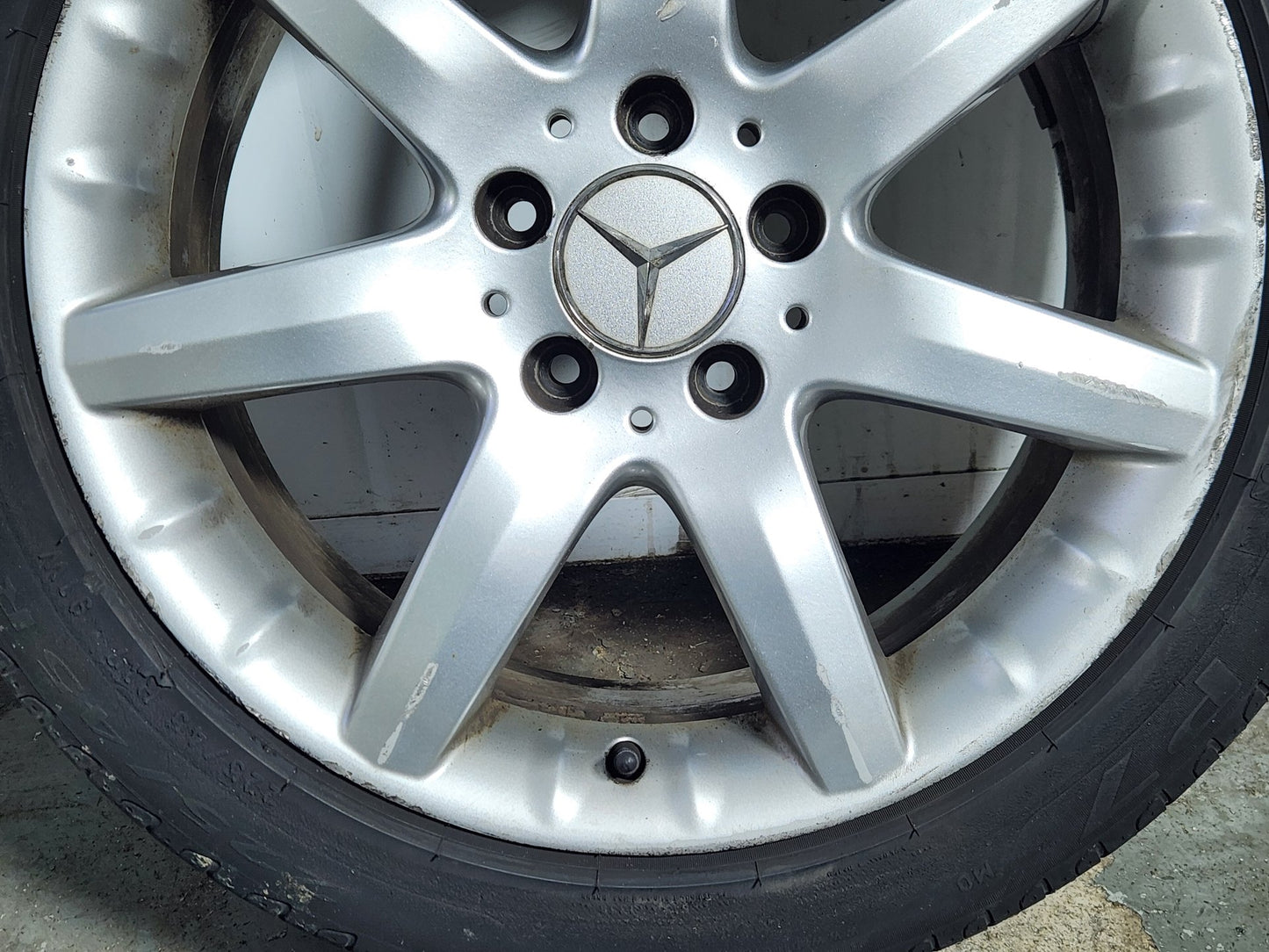 Mercedes C-Class W203 (FL) 17" Alloy Wheel with Tyre 225/45/17 ~6mm A2034011802