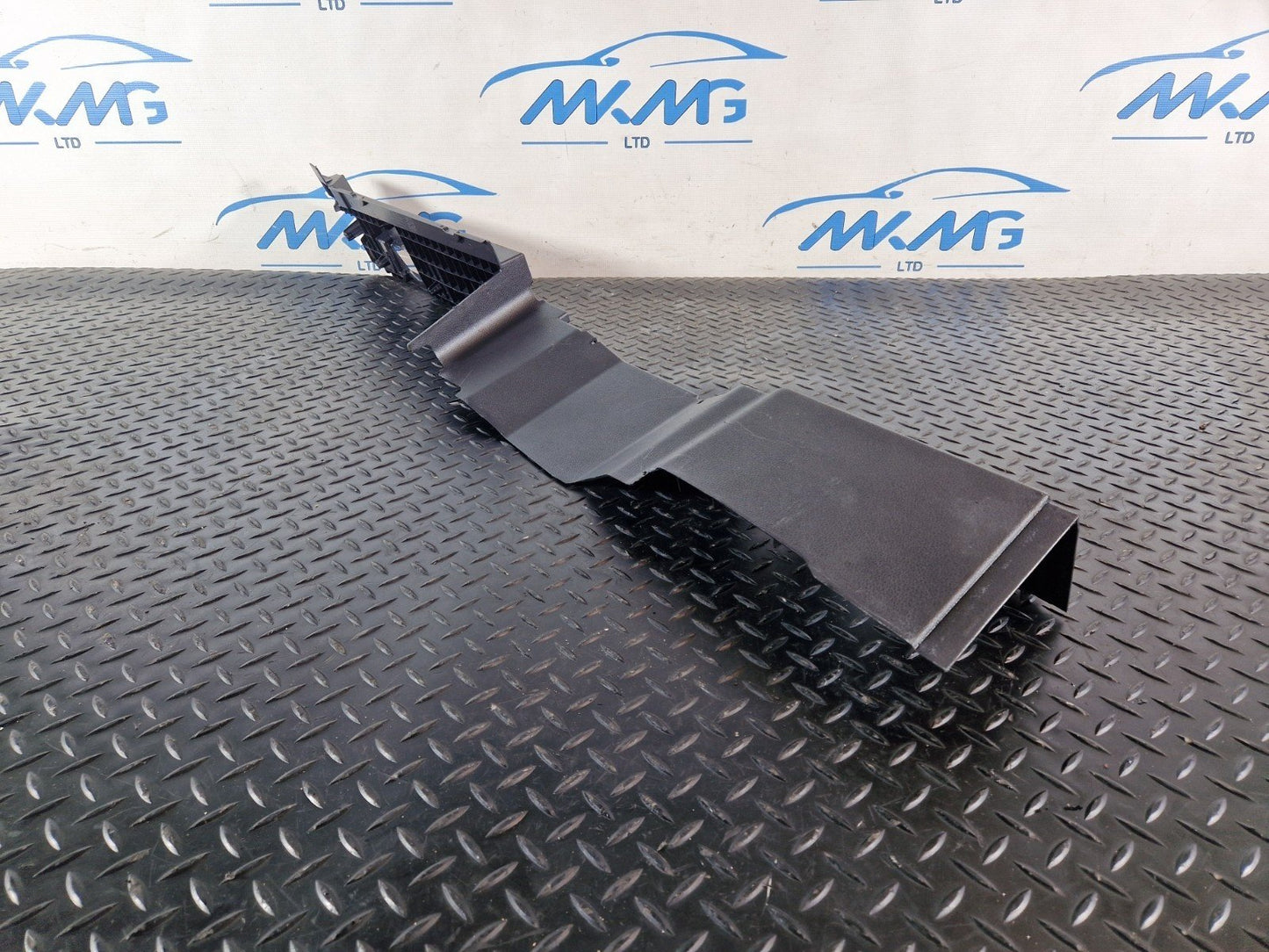 10-15 AUDI Q7 4L OEM NSR BOOT FLOOR FAIRING PANEL COVER TRIM 4L0863527A