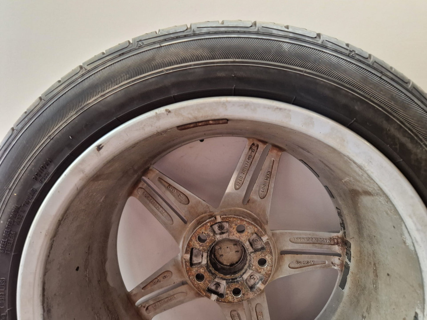 Audi A5 S-Line 18" Alloy Wheel with Tyre 235/50/18 8W0601025DE ~5mm