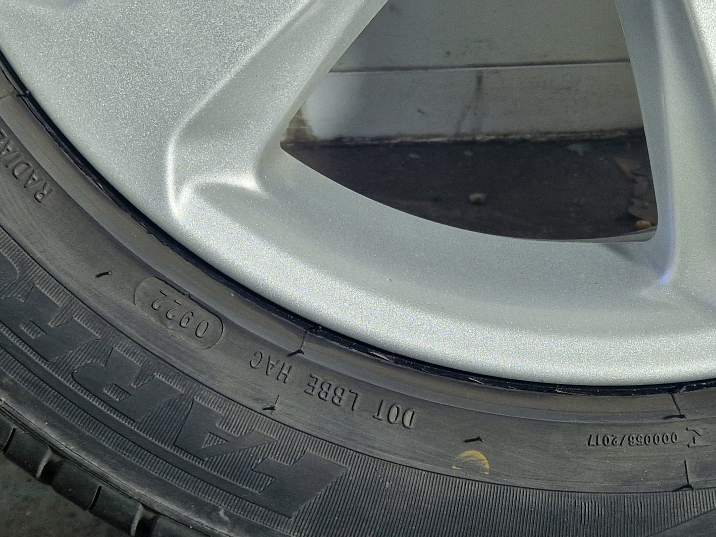 Ford Focus MK3 16" Alloy Wheel with Tyre 215/55/16 ~7mm