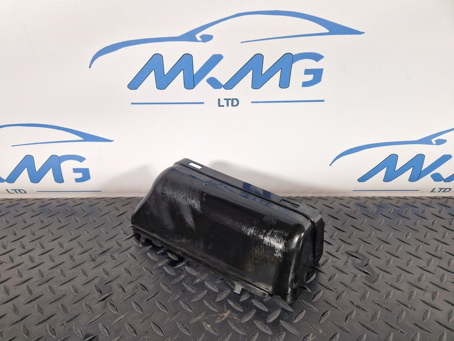19-ON MERCEDES BENZ B CLASS W247 DIESEL INTERCOOLER AIR DUCT CHANNEL A2475050700