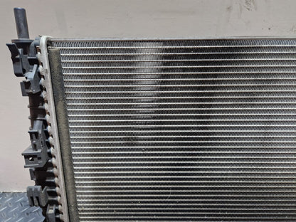 Ford C-Max 1.6LL Petrol 74.6kw SHDA Coolant Air Conditioning Radiator 3M5H8005RK