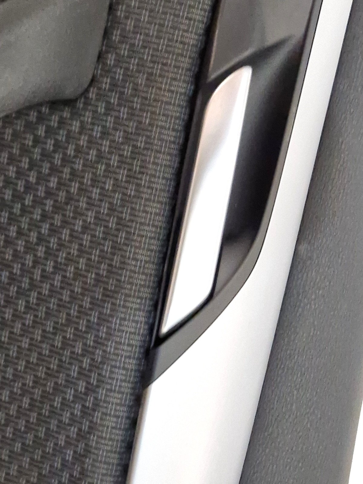 16-22 BMW X1 F48 REAR RIGHT SIDE DOOR CARD PANEL IN BLACK