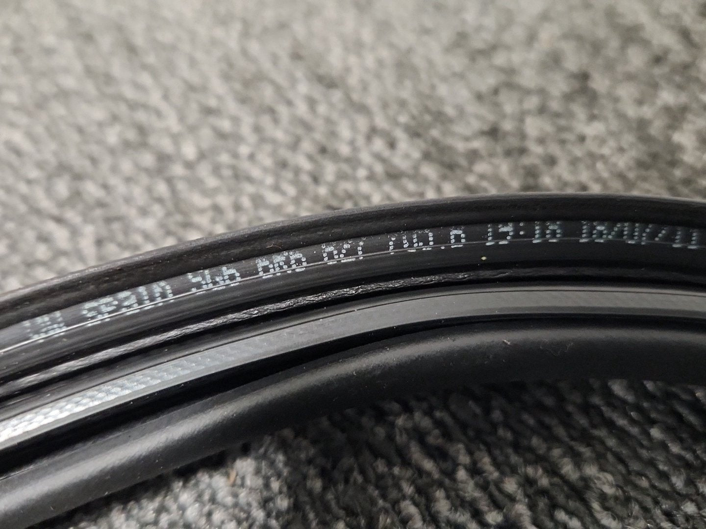 Volkswagen Polo 6R - MK5 Hatchback Genuine Rear Boot Tailgate Seal 6R6827705