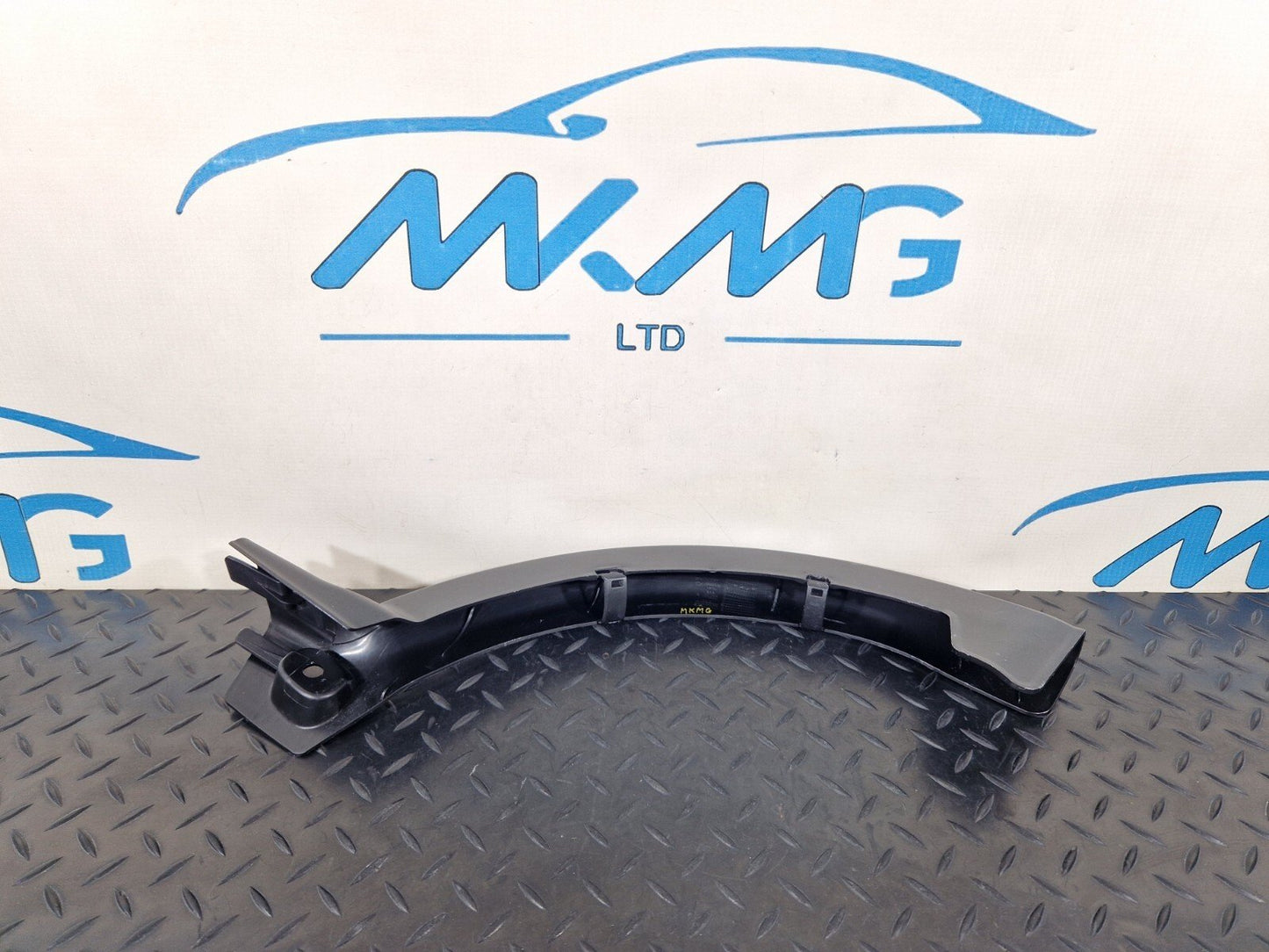 14-21 MERCEDES C250D W205 TRUNK LID HINGE COVER FINISH RIGHT SIDE A2058210189