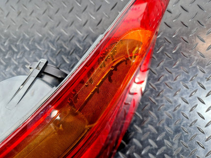 16-22 BMW X1 F48 REAR RIGHT O/S/R GENUINE OUTER TAIL LIGHT 7488542 (DAMAGED)