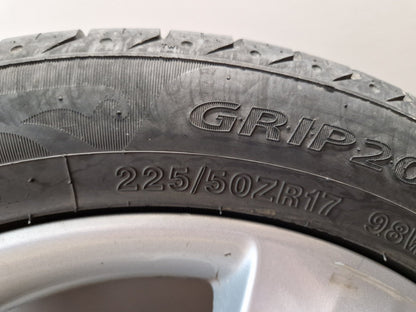 Vauxhall Astra MK6 (J) (A3400) 17" Alloy Wheel with Tyre 225/50/17 ~5mm