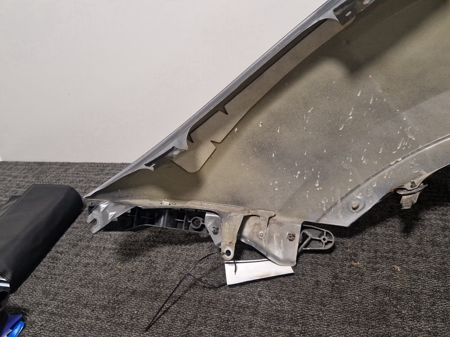 Nissan Juke MK1 (F15) SUV Front Right O/S Driver Wing Fender Panel in Grey KAD