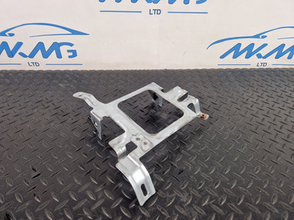 19-ON RANGE ROVER EVOQUE L551 ENTERTAINMENT SYSTEM BRACKET MOUNT M8D2112D34AA