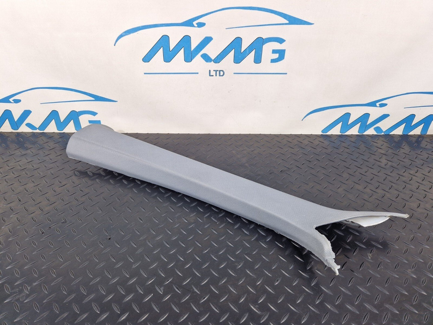16-19 AUDI A4 B9 OEM A POST PILLAR INNER TRIM LH PASSENGER SIDE 8W0867233D