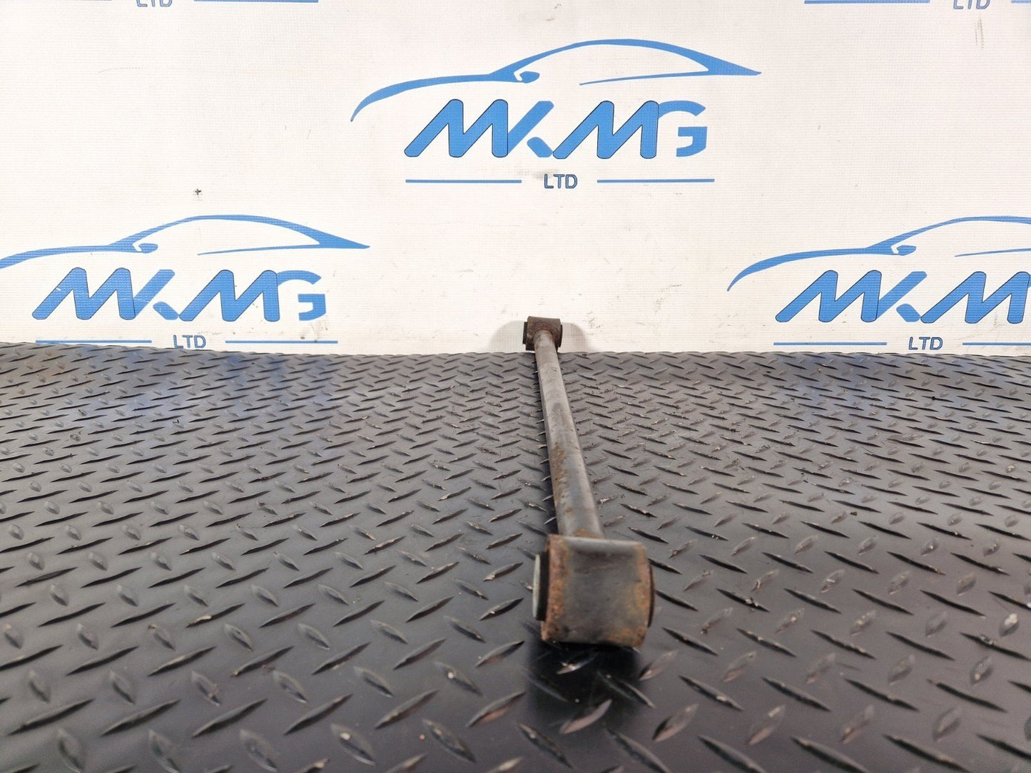 11-19 MERCEDES BENZ ML W166 REAR LEFT & RIGHT CONTROL ARM
