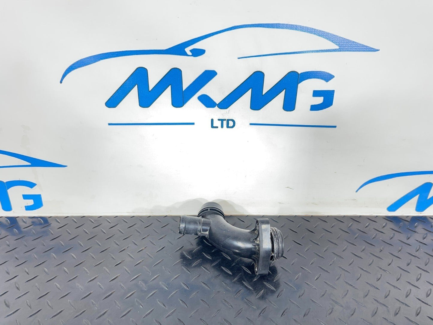 14-21 MERCEDES BENZ C350E W205 COOLANT FLANGE A2742000256