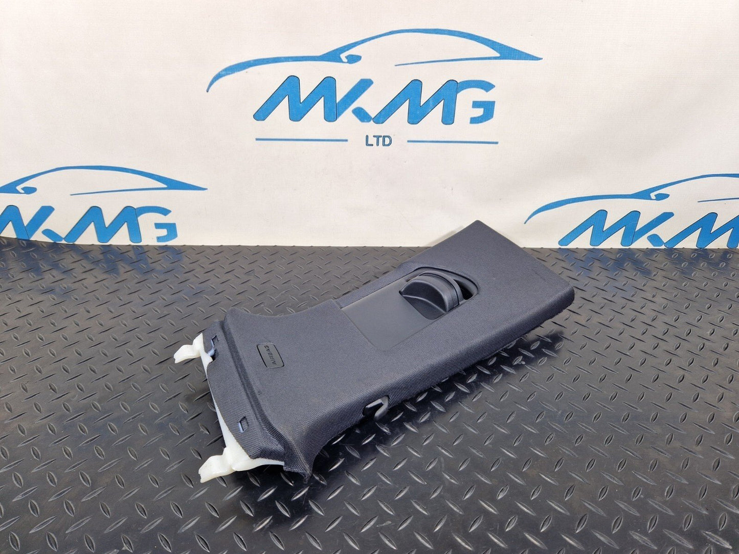 16-19 AUDI A4 AVANT B9 S-LINE LEFT PASSENGER SIDE B-PILLAR TRIM COVER 8W0867243