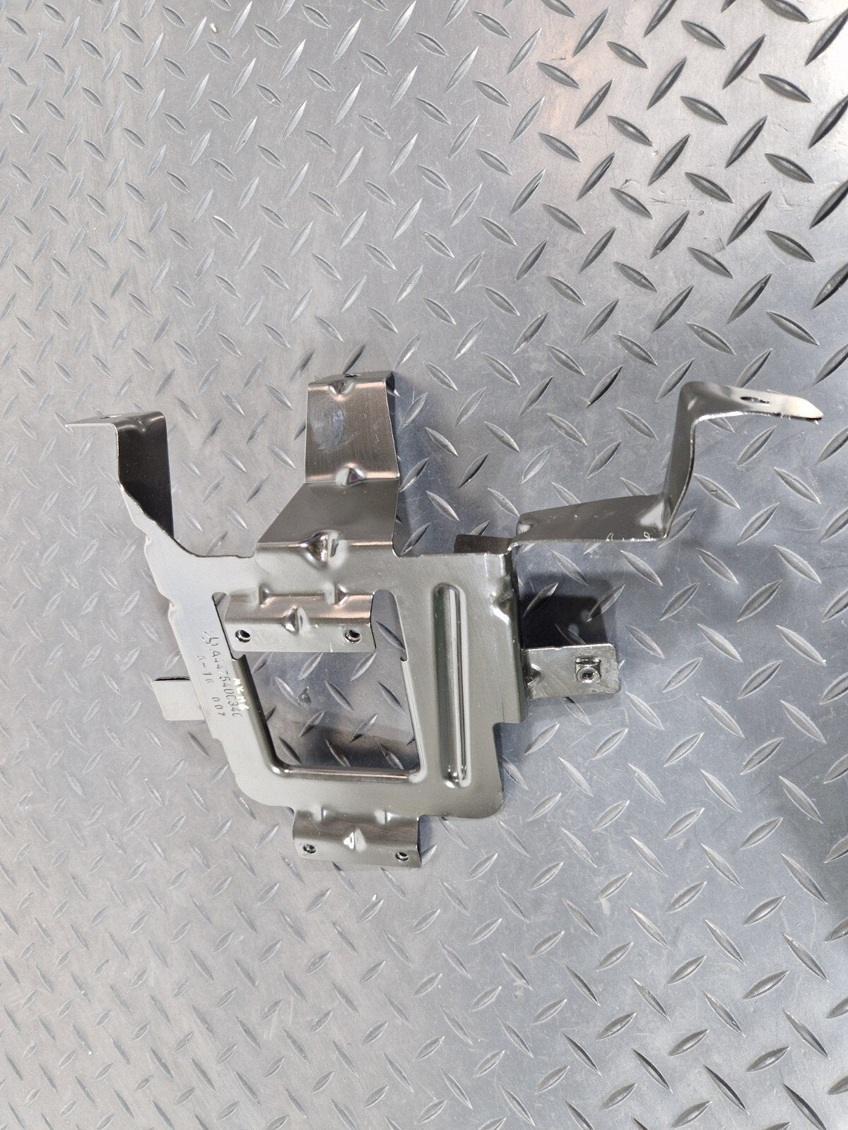 14-23 MERCEDES BENZ VITO W447 OEM FRONT WALL CARRIER BRACKET MOUNT A4475400340