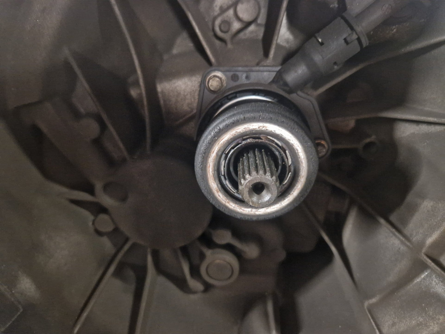 Ford C-Max MK1 FL Transmission Gearbox 1.6L SHDA 5 Speed Manual 3M5R-7002-NF