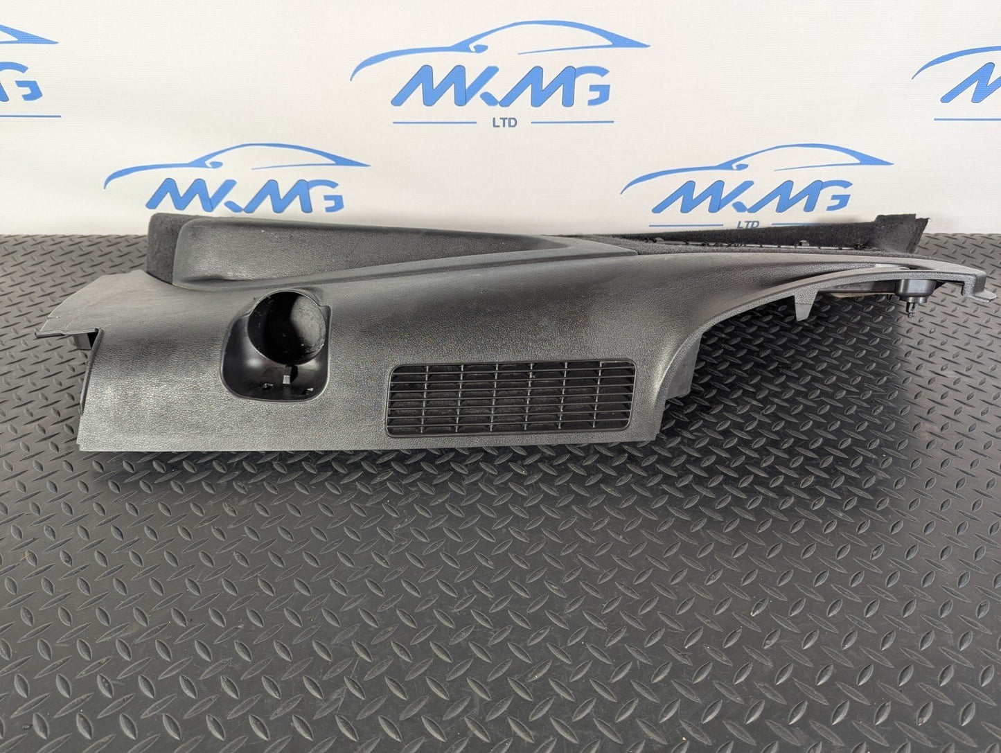 10-15 AUDI Q7 4L LEFT PASSENGER SIDE BOOT FLOOR TOOLBOX TRIM PANEL 4L0863879