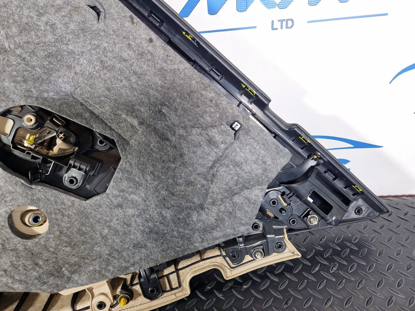 14-21 MERCEDES-BENZ C-CLASS C250D W205 PASSENGER SIDE REAR DOOR CARD