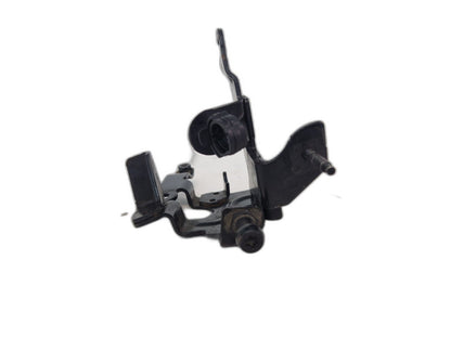 MERCEDES B A CLASS 1.5 DIESEL FUEL PUMP BRACKET A6072300240