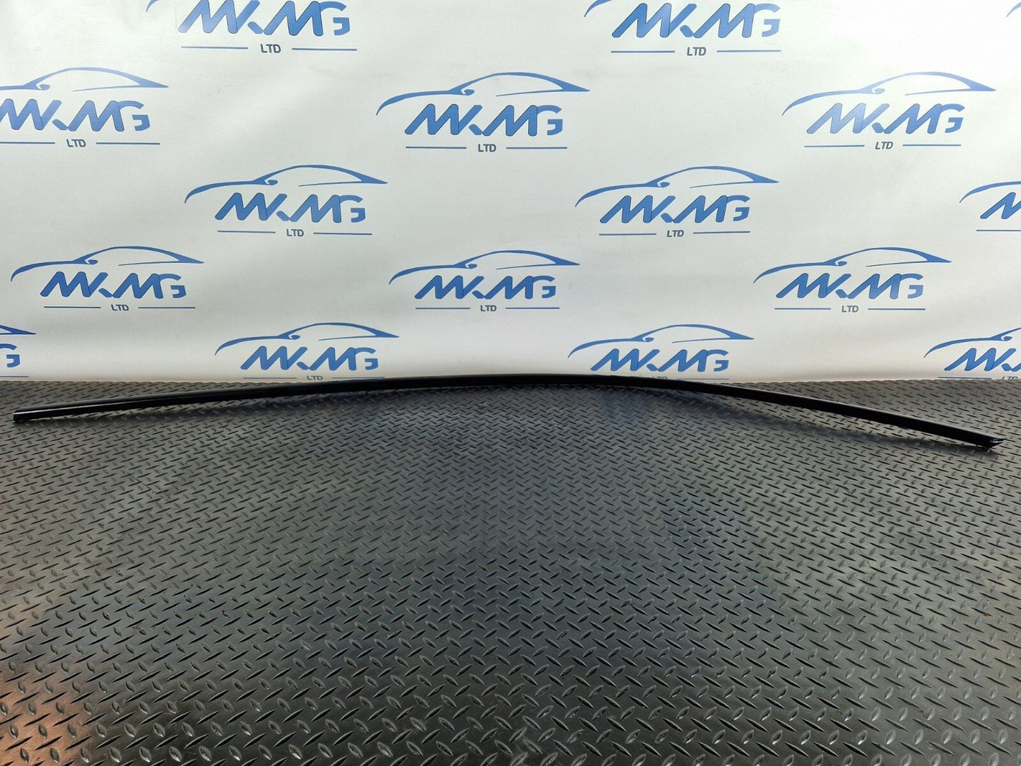 12-18 BMW 3 SERIES F31 LCI LEFT PASSSENGER SIDE DOOR WINDOW MOULDING TRIM