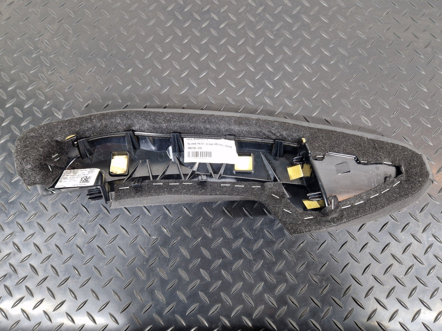 16-24 AUDI A5 F5 GENUINE AUDI A5 SEAT TRIM REAR LEFT 8W785703CGKU