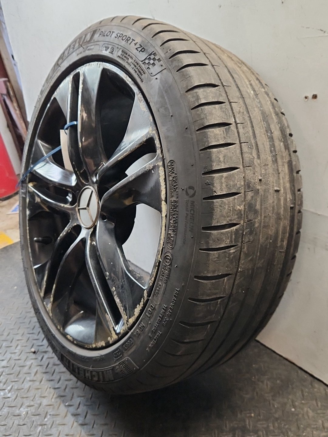 Mercedes CLC-Class W203 17" Alloy Wheel with Tyre 225/45/17 ~3mm A2034015302