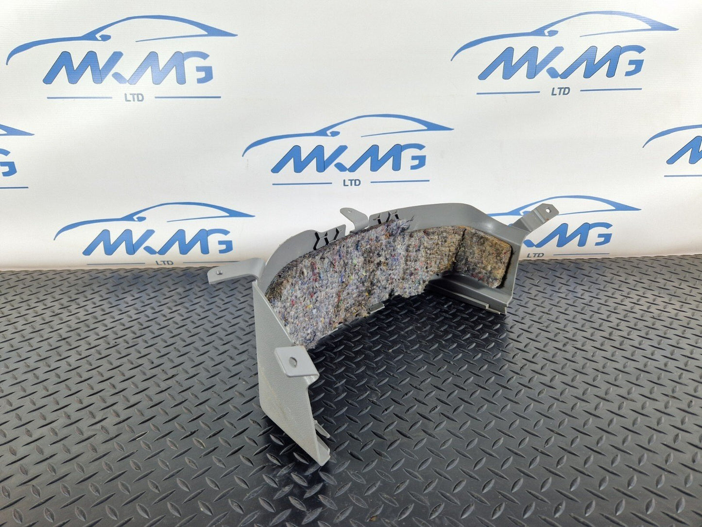 06-17 MERCEDES BENZ SPRINTER W906 DASHBORD LOWER CENTER TRIM A9066880506