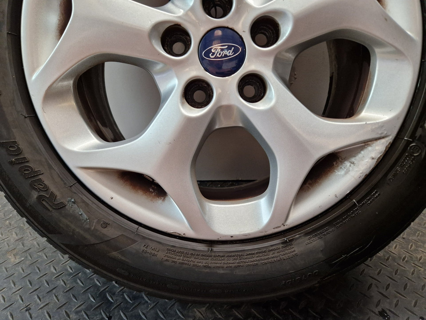 Ford C-Max MK2 (C344) 16" Alloy Wheel with Tyre 215/55/16 ~5mm