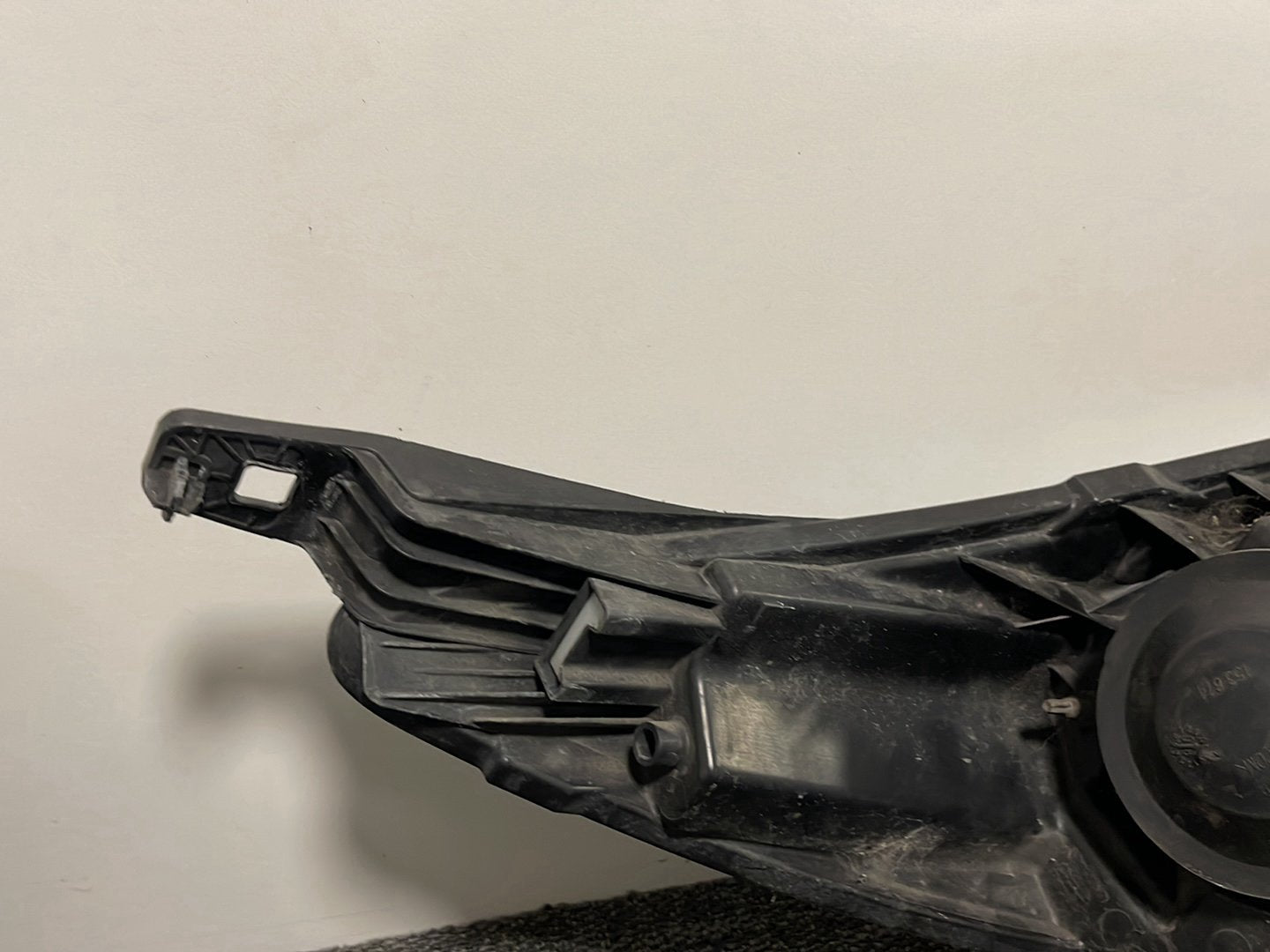 Ford Fiesta MK7 Hatchback Front Left N/S Passenger Headlight 8A61-13W030-DG