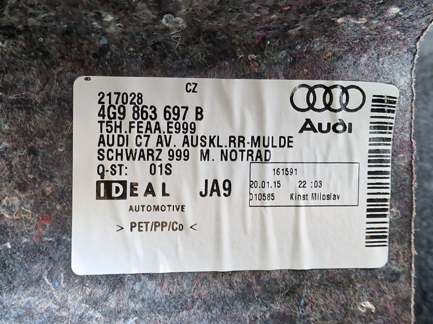 12-18 AUDI A6 C7 REAR BOOT FLOOR CARPET INSULATION TRIM 4G9863697B