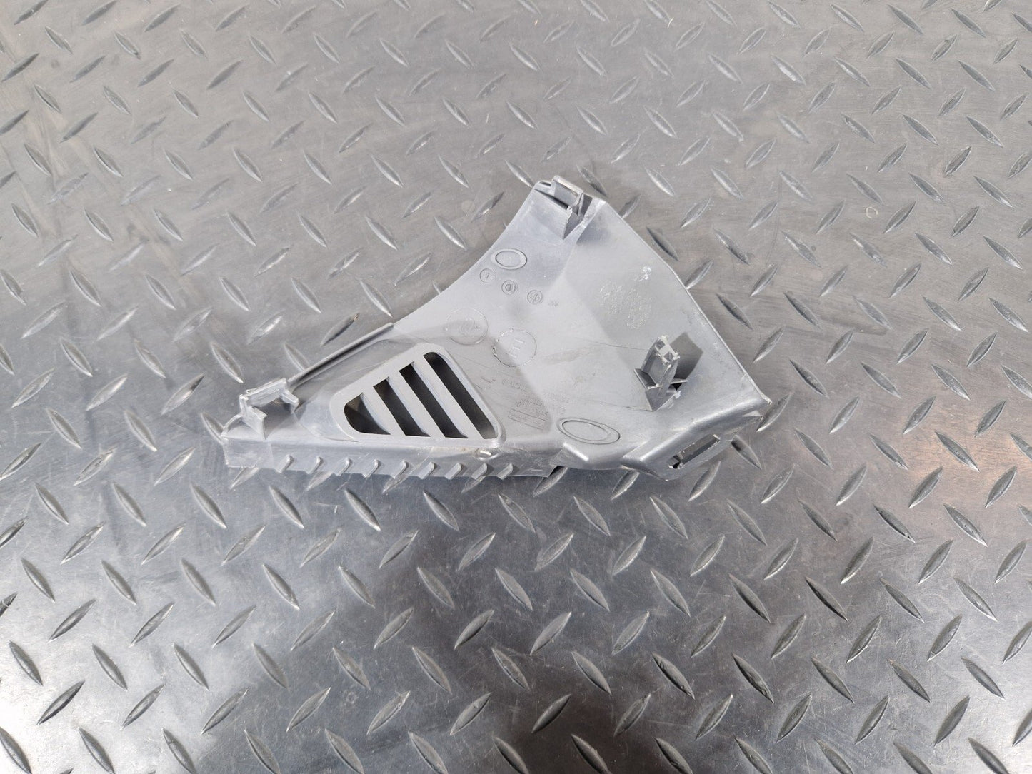 18-ON MERCEDES BENZ SPRINTER W907 W910 RIGHT UPPER DASHBOARD AIR VENT COVER TRIM