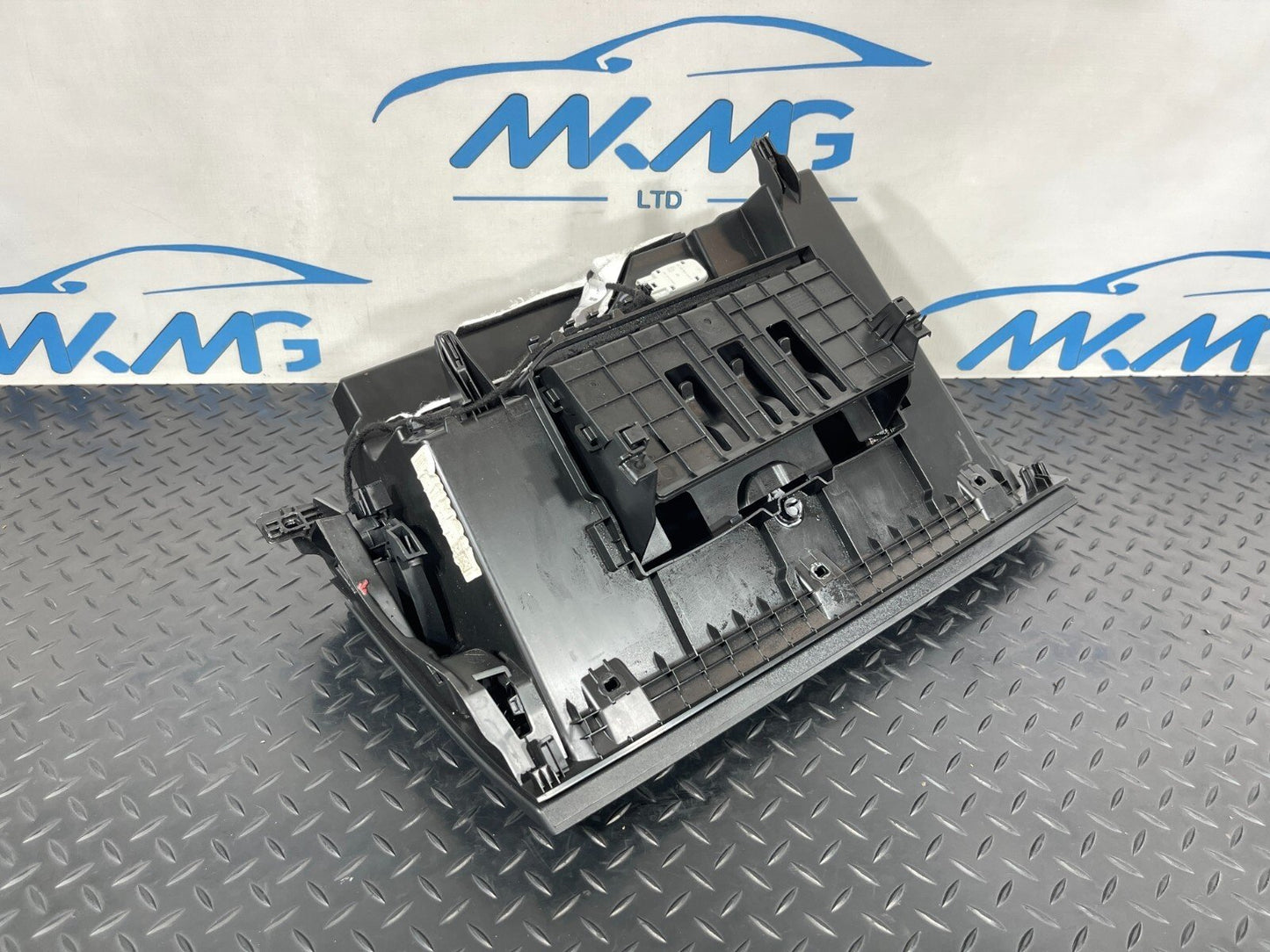 Glove Box Mercedes C118 W177 Storage Compartment Glovebox Black A1776803800