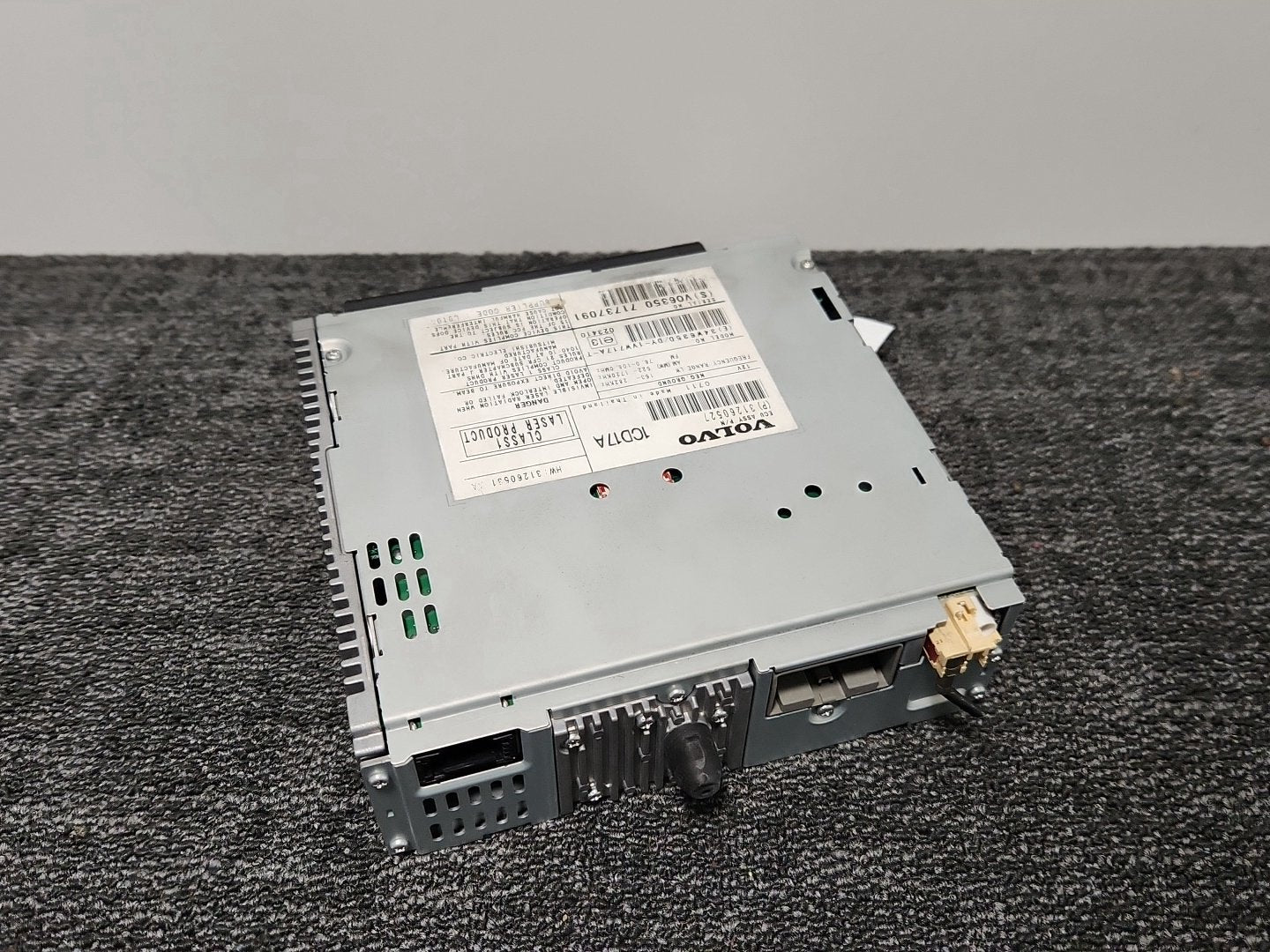 Volvo S40 MK2 (MS) Genuine Audio Radio Stereo CD Player Head Unit 31260527