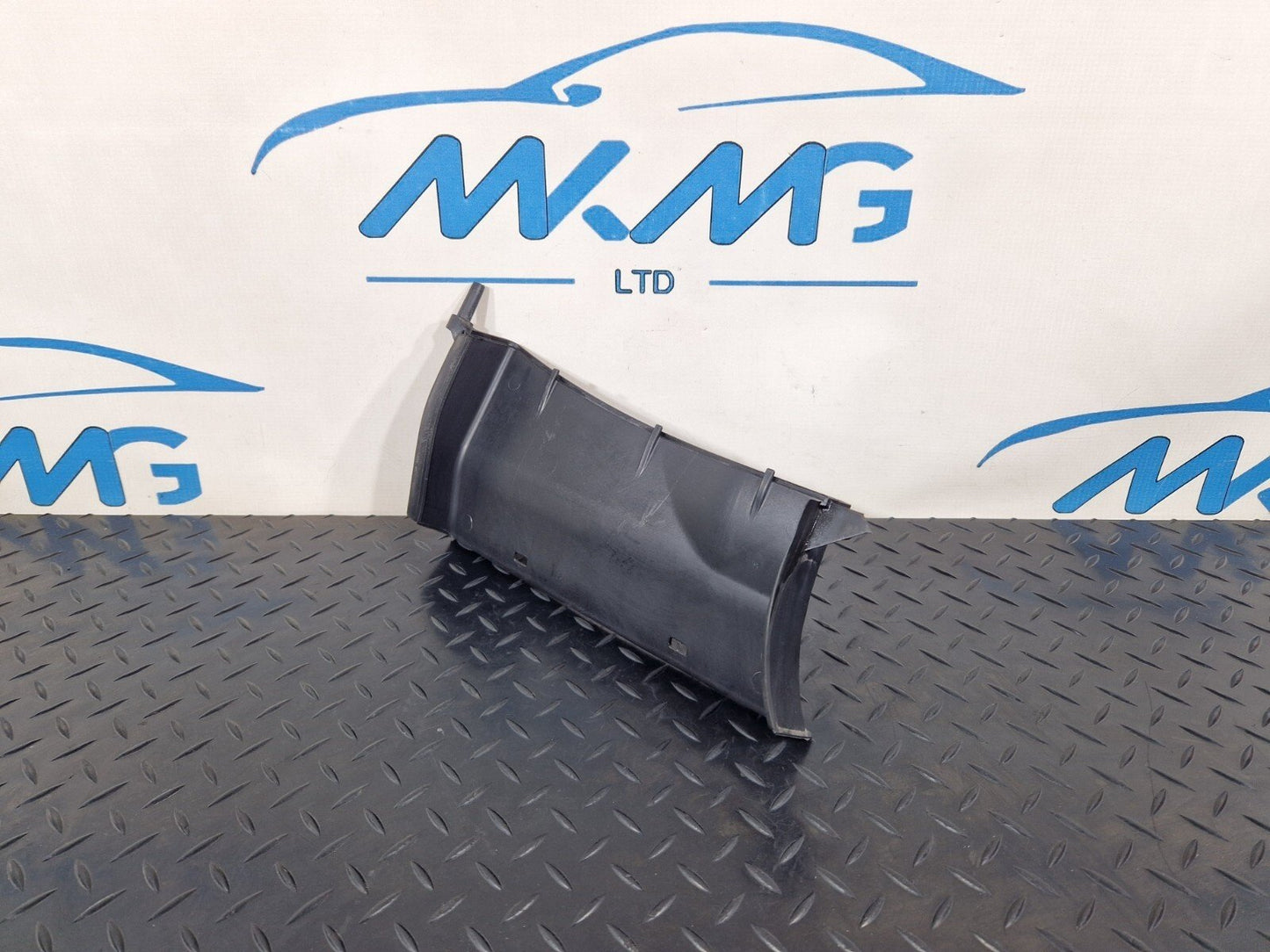 10-18 AUDI A7 4G S-LINE AIR INTAKE DUCT TRIM COVER 4G0129618B